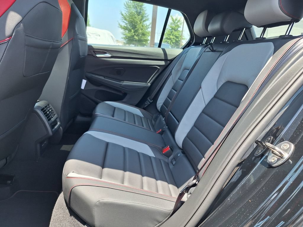 New 2026 Volkswagen GTI SE FWD image 10