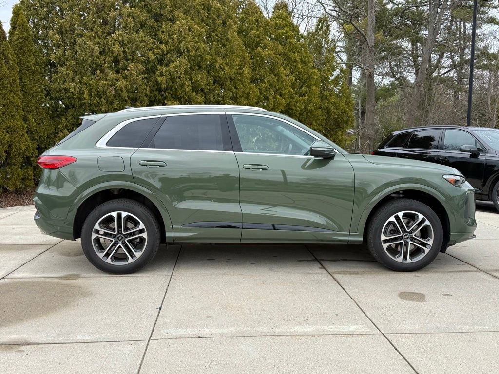 Used 2025 Audi Q5 Premium Plus w/ Premium Plus AWD/4WD image 7