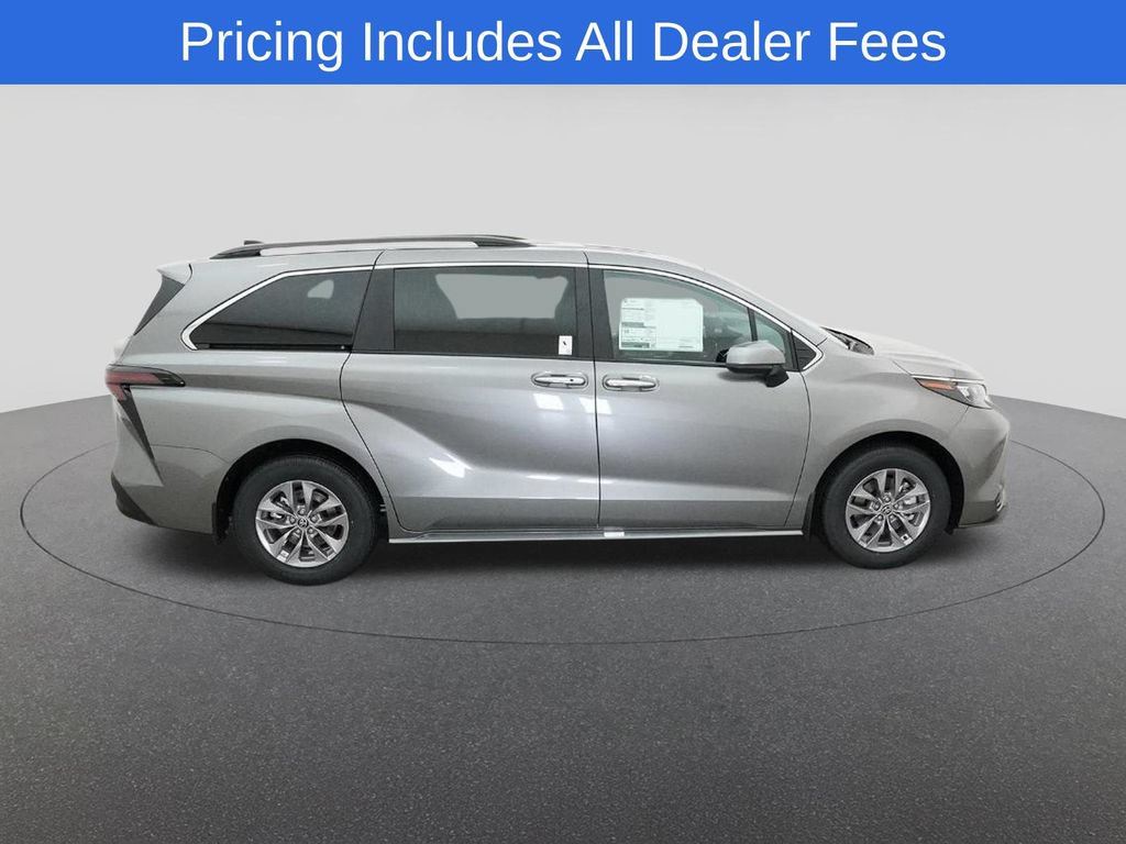 New 2026 Toyota Sienna XLE FWD image 11
