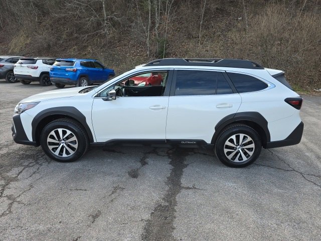 Used 2024 Subaru Outback Premium image 2
