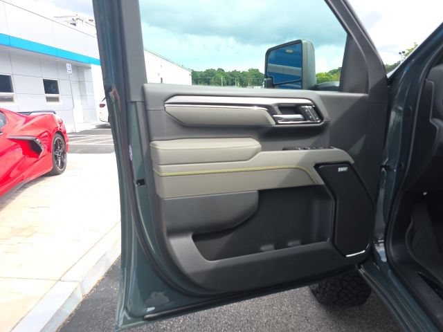New 2026 Chevrolet Silverado 2500 ZR2 AWD/4WD image 16