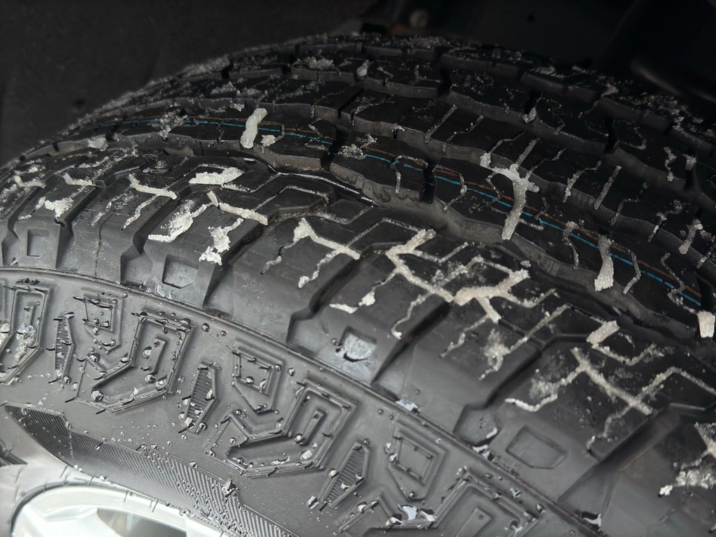 Used 2022 Chevrolet Silverado 1500 LT image 10