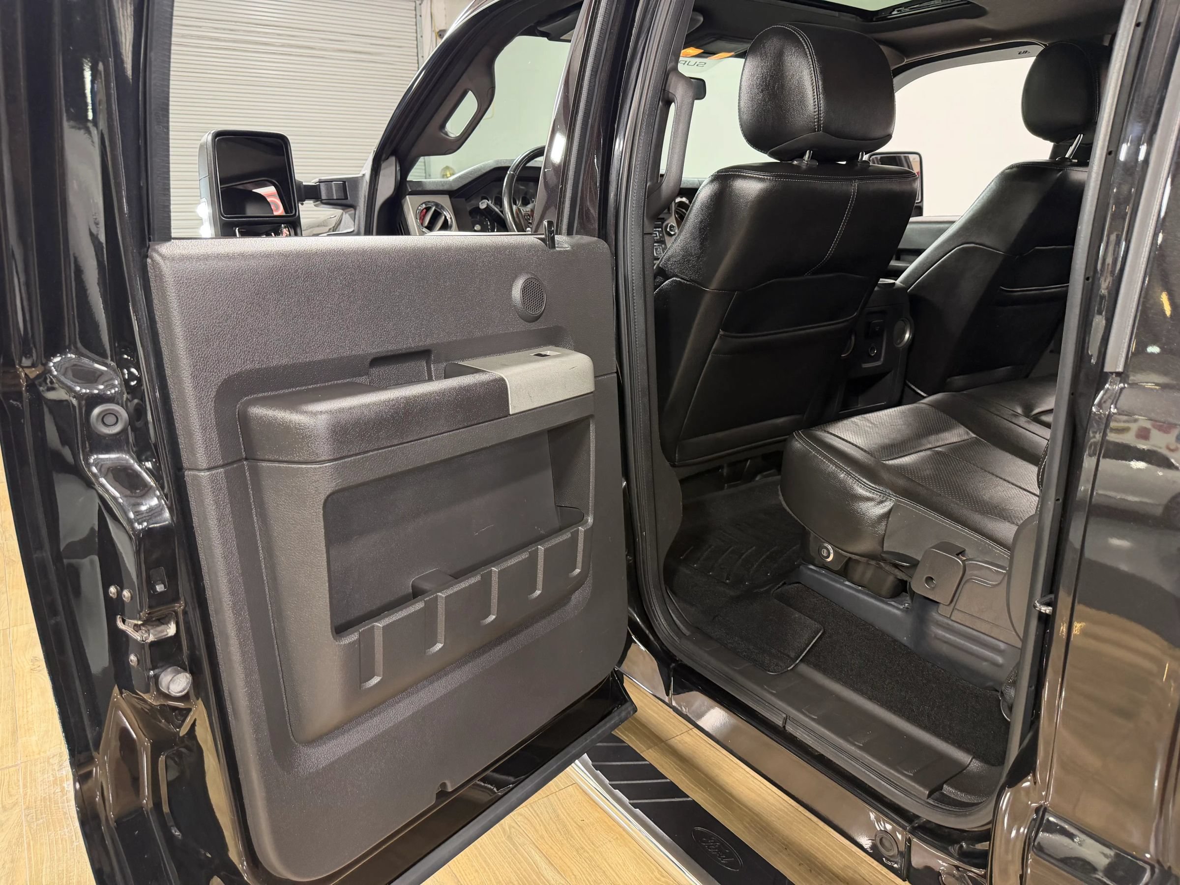 Used 2013 Ford F350 Lariat w/ Lariat Ultimate Pkg AWD/4WD image 16