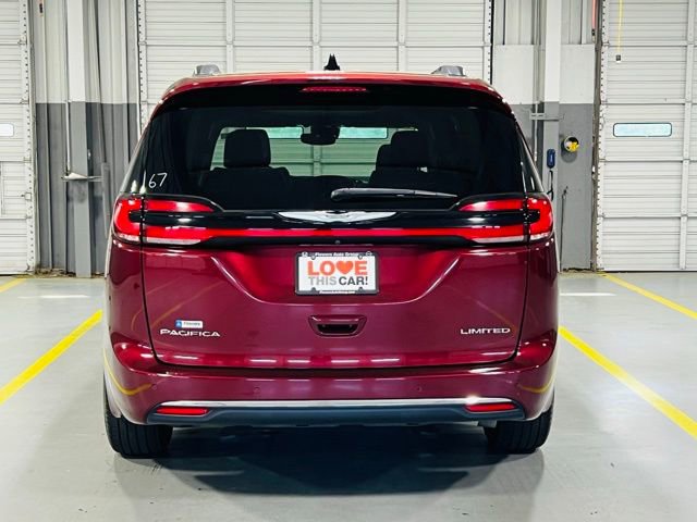 Used 2023 Chrysler Pacifica Limited image 21