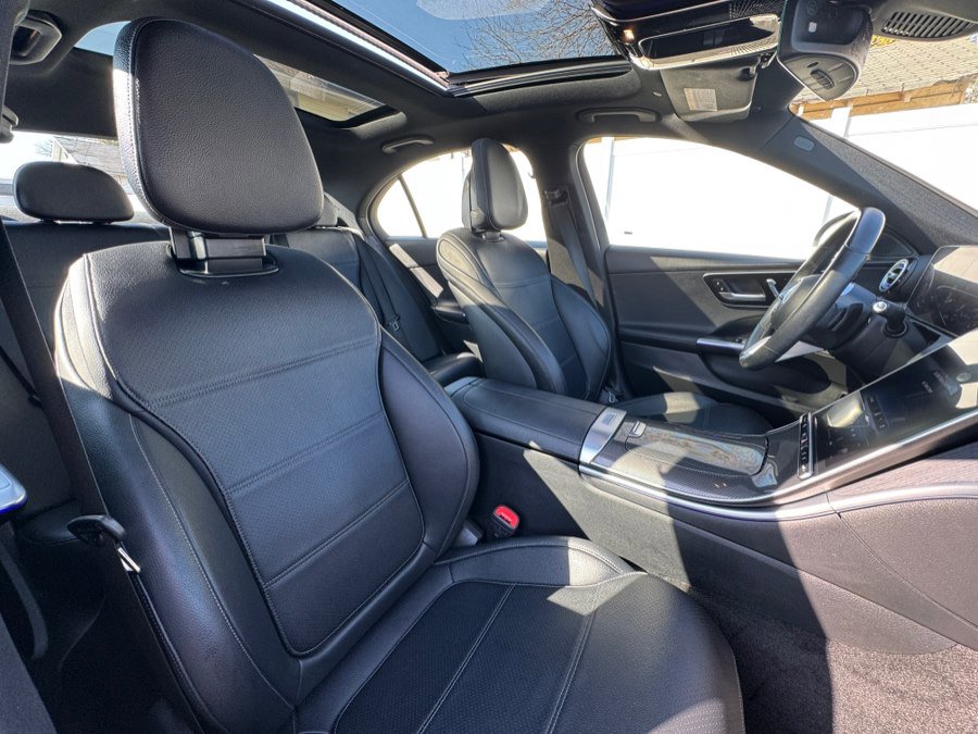 Used 2022 Mercedes-Benz C 300 4MATIC Sedan image 41