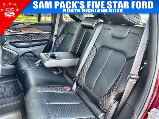 Used 2025 Jeep Grand Cherokee Summit w/ Adv Protech Group IV AWD/4WD image 32