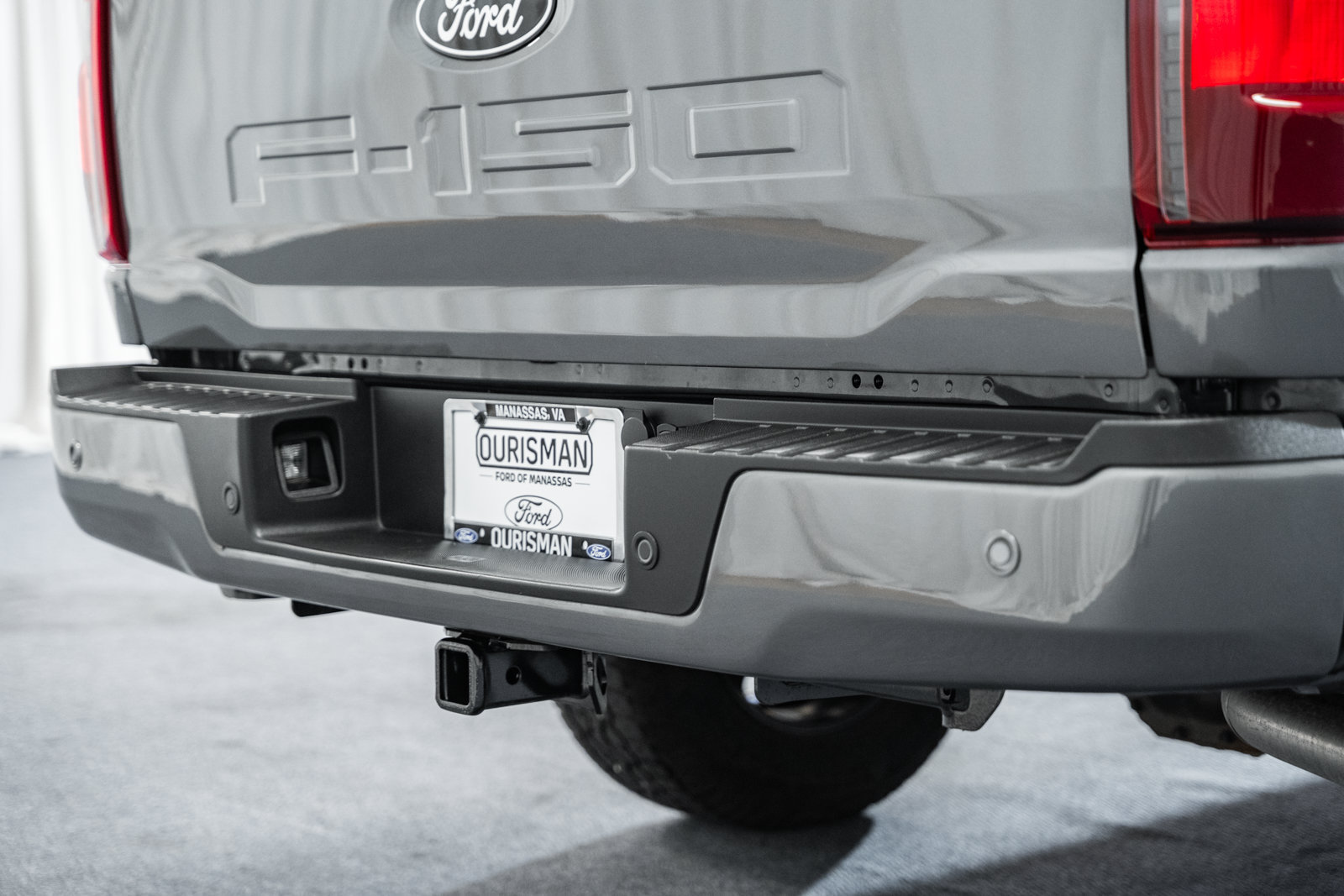 Used 2024 Ford F150 XLT w/ XLT Black Appearance Package AWD/4WD image 9