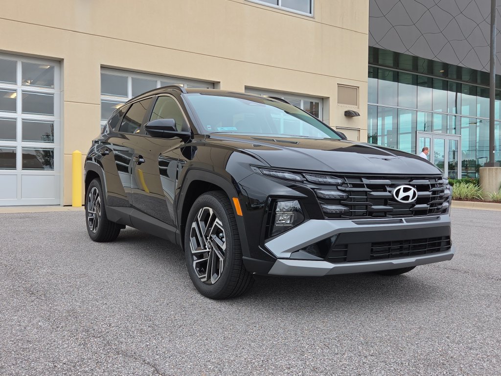 New 2026 Hyundai Tucson SEL Plus FWD image 2
