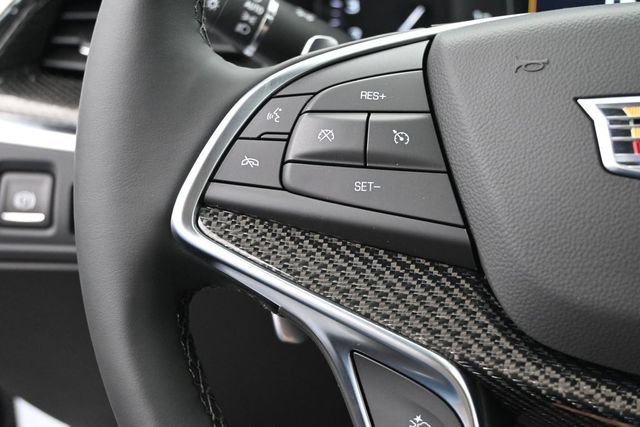 New 2026 Cadillac XT5 Sportv w/ LPO, Floor Liner Package AWD/4WD image 24
