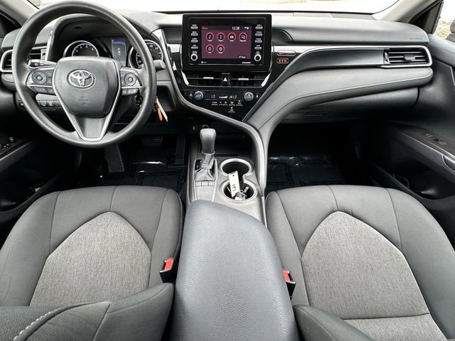 Used 2023 Toyota Camry LE image 9