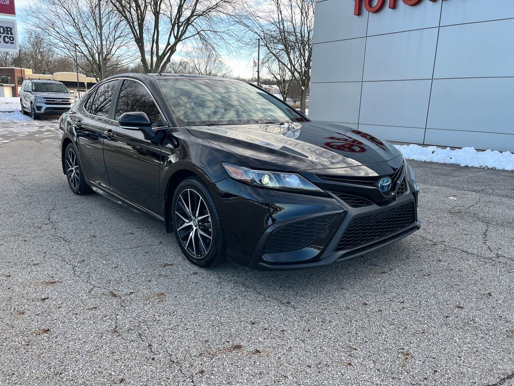 Certified 2023 Toyota Camry SE image 7