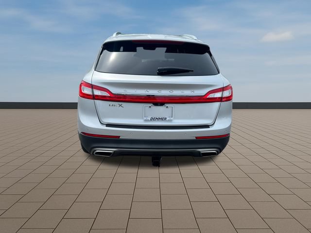 Used 2016 Lincoln MKX Select w/ Select Plus Package FWD image 6