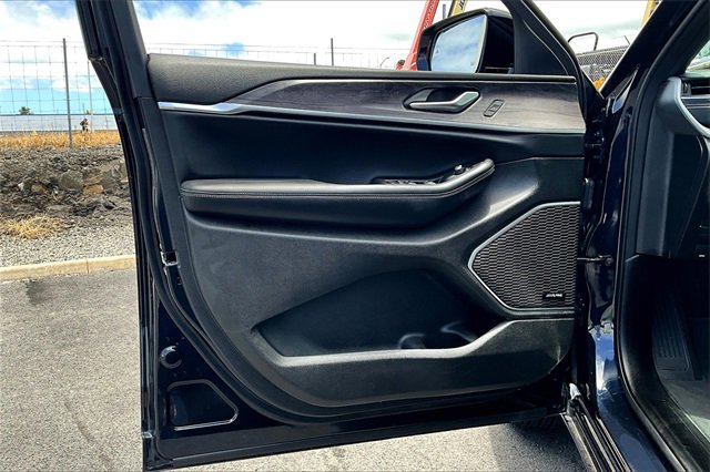 Used 2025 Jeep Grand Cherokee Limited 4xe image 18