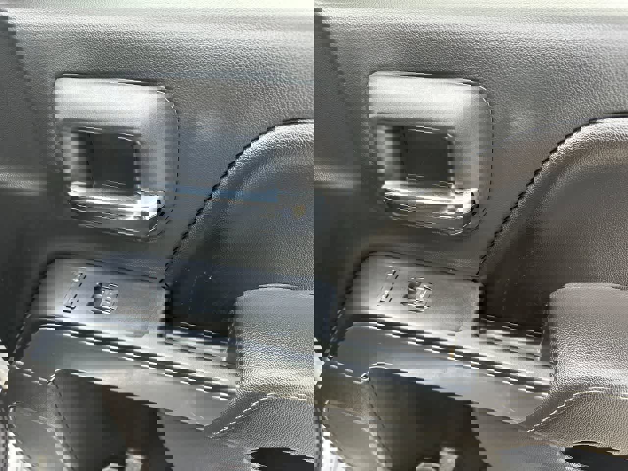 Used 2017 Chevrolet Silverado 1500 LT w/ All Star Edition image 26