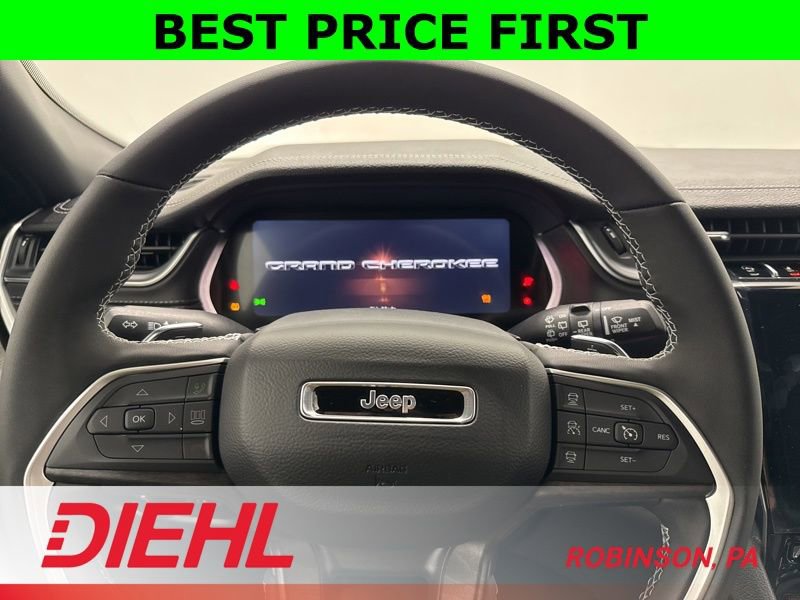 New 2025 Jeep Grand Cherokee Limited w/ Black Appearance Package AWD/4WD image 26