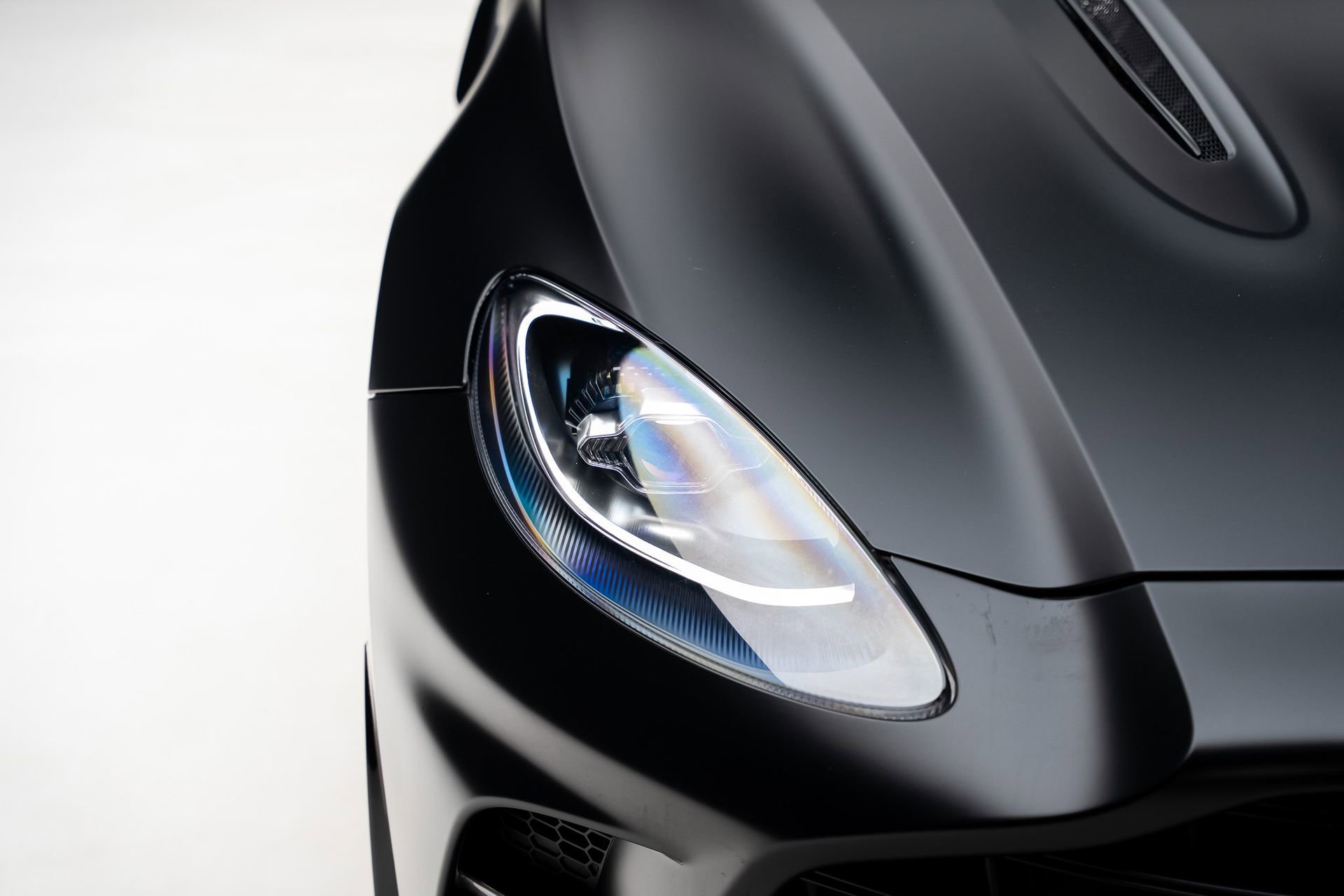 Used 2023 Aston Martin DBX 707 image 12