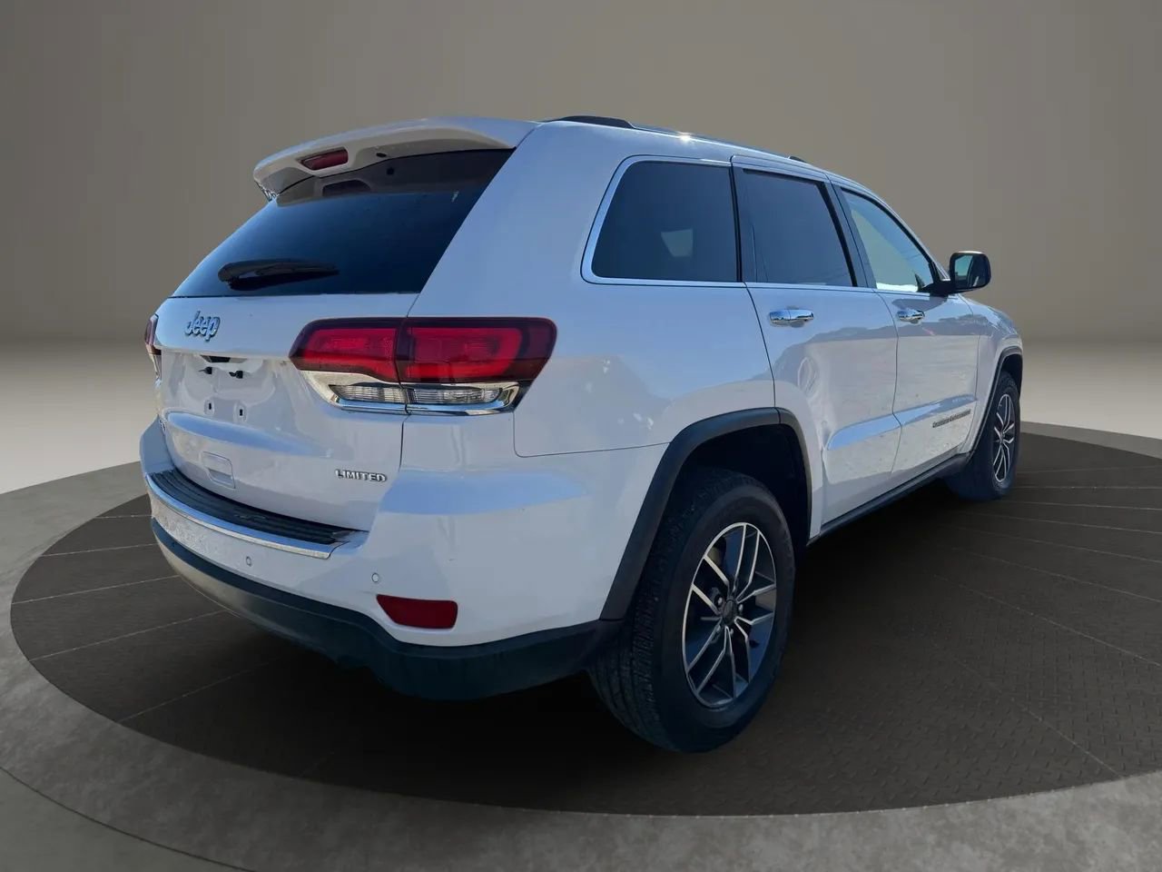 Used 2020 Jeep Grand Cherokee Limited w/ Luxury Group II image 5