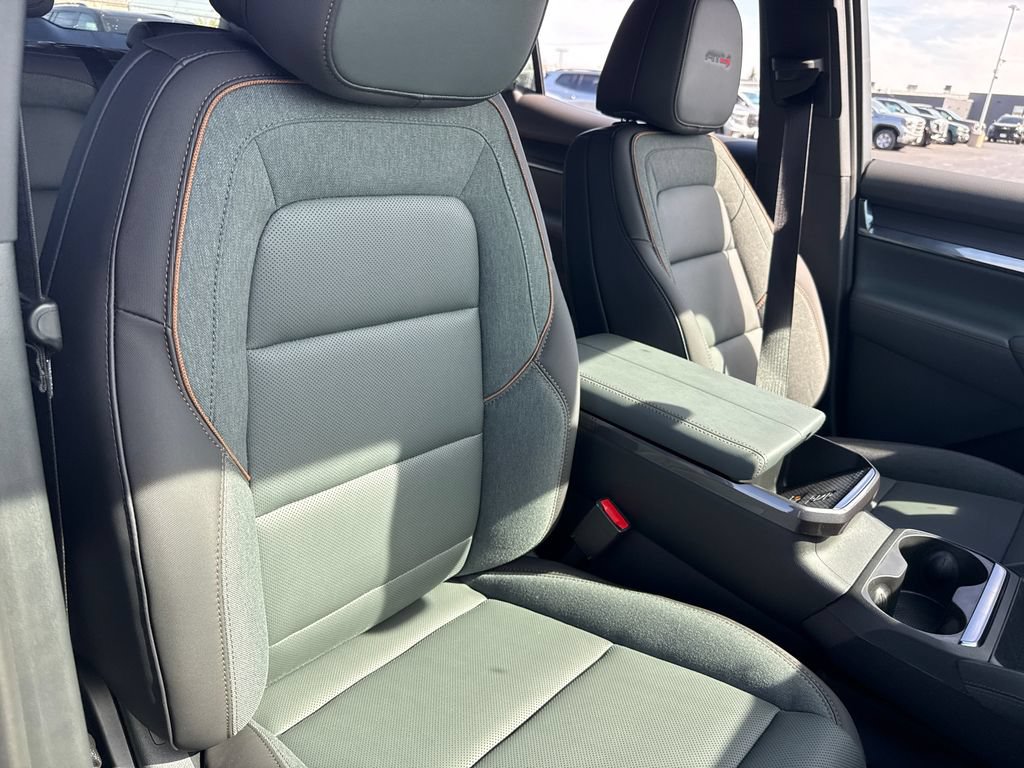 New 2026 GMC Terrain AT4 AWD/4WD image 39