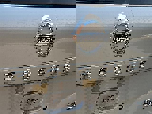 Certified 2021 Nissan Rogue SV image 31