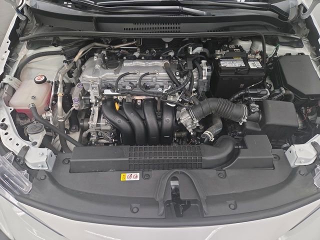 Used 2021 Toyota Corolla LE image 29