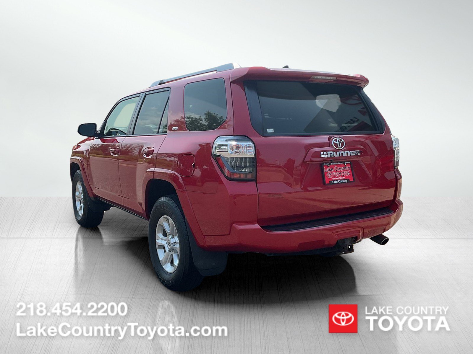 Used 2017 Toyota 4Runner SR5 Premium AWD/4WD image 3