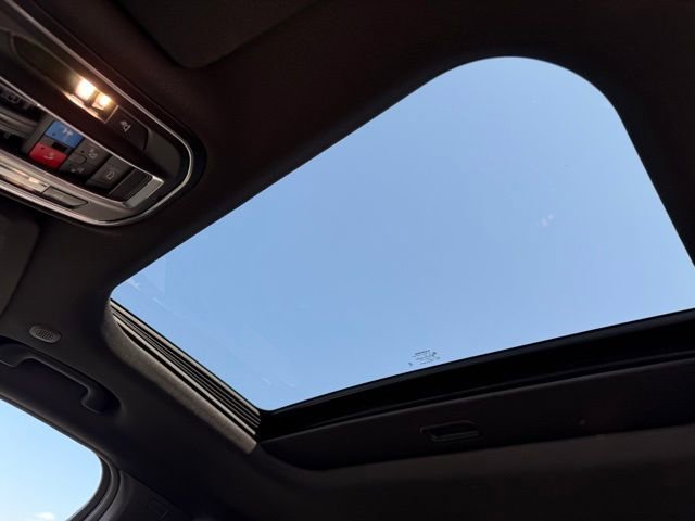 New 2025 Jeep Grand Cherokee Altitude image 19