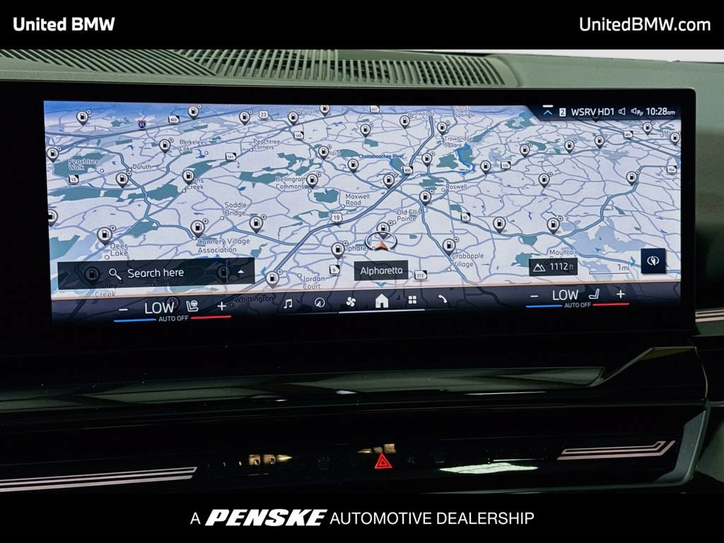 Used 2025 BMW 530i w/ M Sport Package RWD image 10