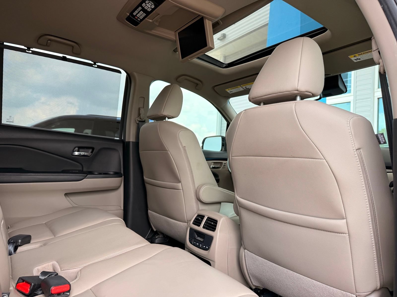 Used 2018 Honda Pilot Touring image 27