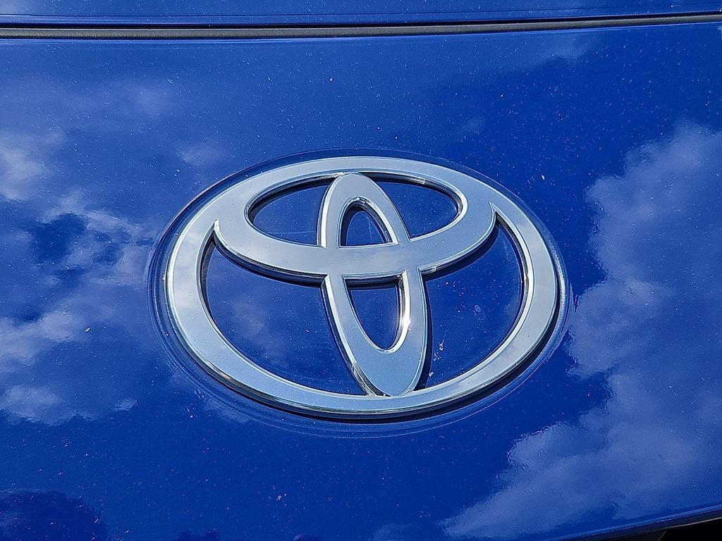 Used 2025 Toyota Camry SE AWD/4WD image 31