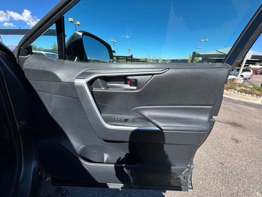 Used 2024 Toyota RAV4 XLE image 33