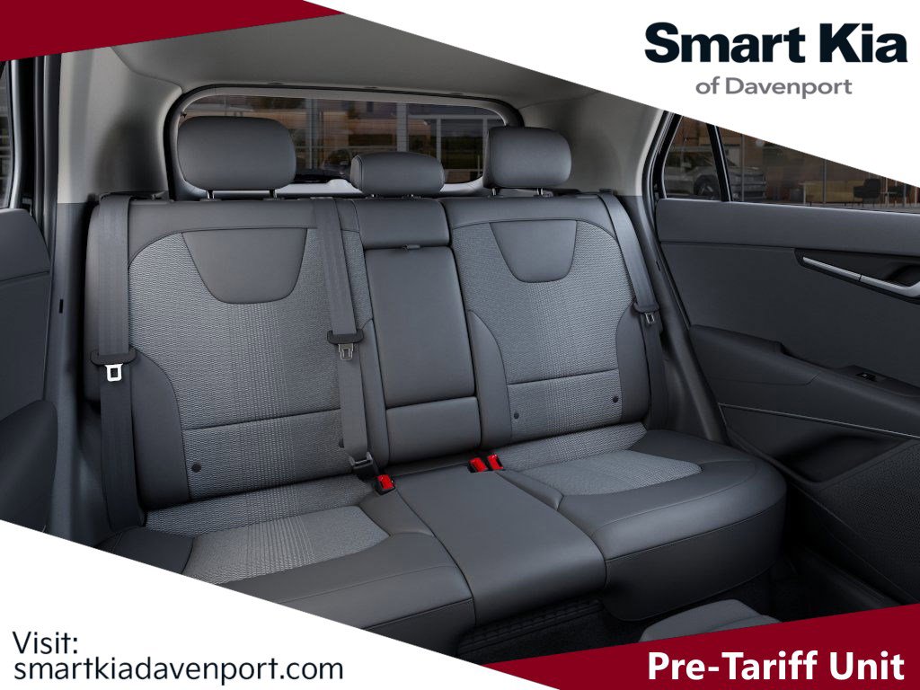 New 2025 Kia Niro EX Touring image 16