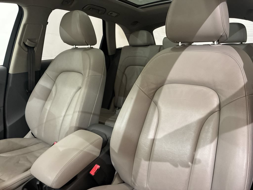 Used 2011 Audi Q5 3.2 Premium Plus AWD/4WD image 10