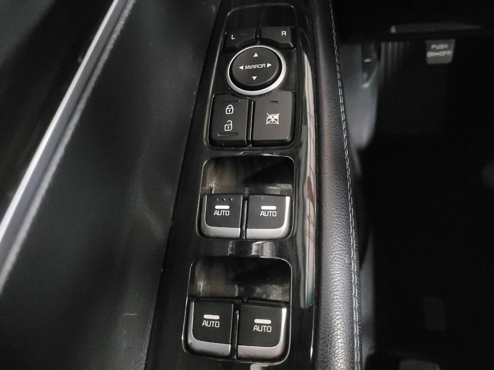 Used 2020 Kia Sorento LX image 27