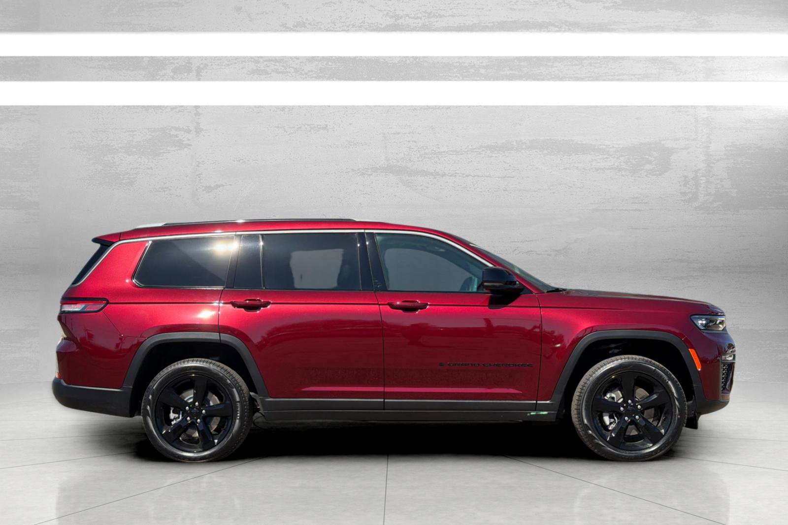 New 2026 Jeep Grand Cherokee L Limited w/ Limited Altitude Package AWD/4WD image 4