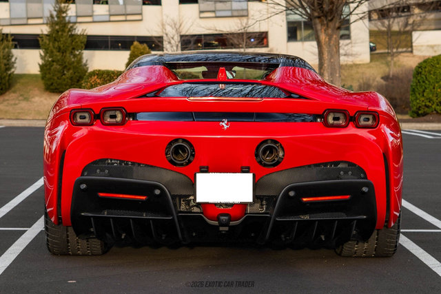 Used 2025 Ferrari SF90 Spider image 21