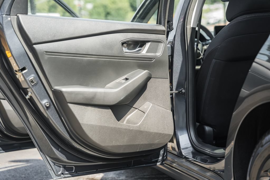 Used 2025 Honda Accord SE image 31