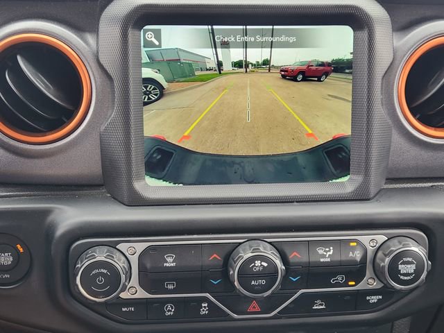 Used 2022 Jeep Gladiator Mojave AWD/4WD image 13
