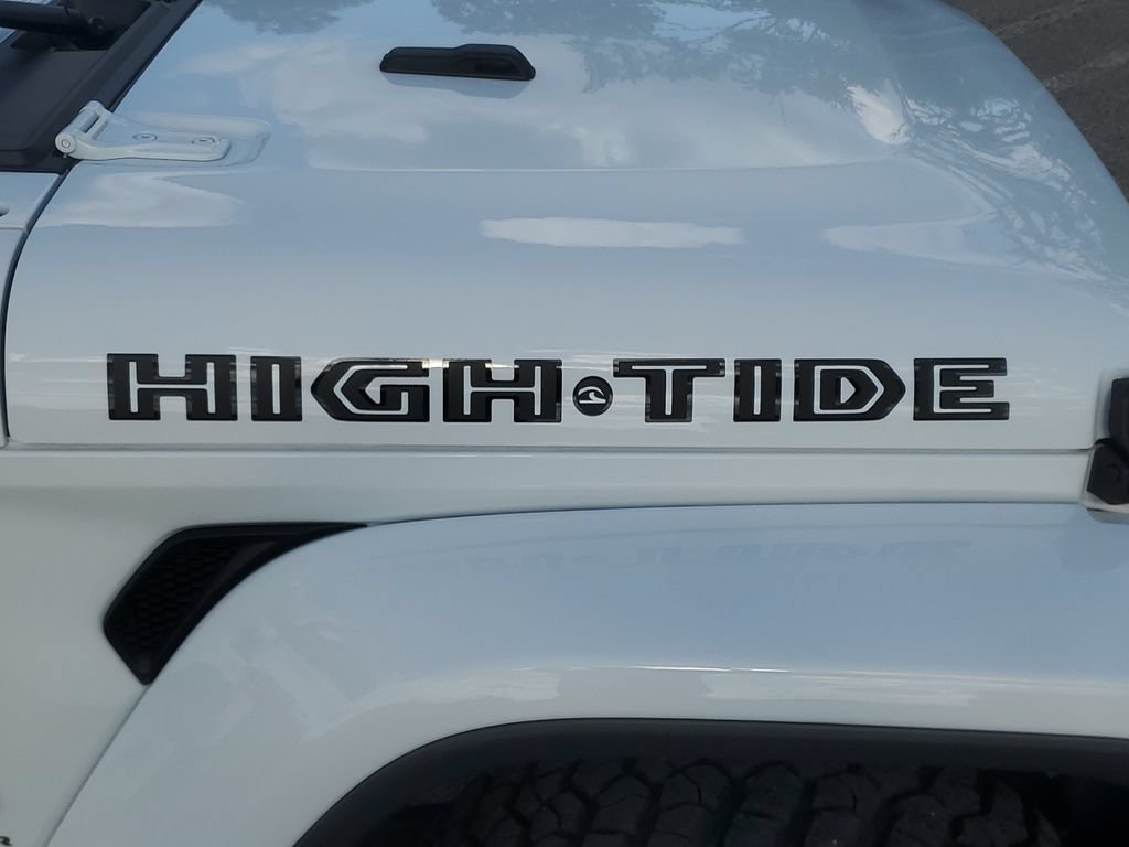 Used 2025 Jeep Gladiator Mojave AWD/4WD image 33