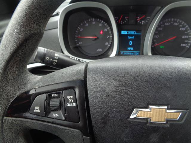 Used 2017 Chevrolet Equinox LS AWD/4WD image 37