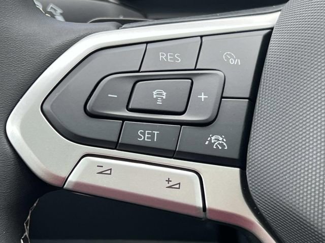 New 2026 Volkswagen Atlas SE FWD image 16