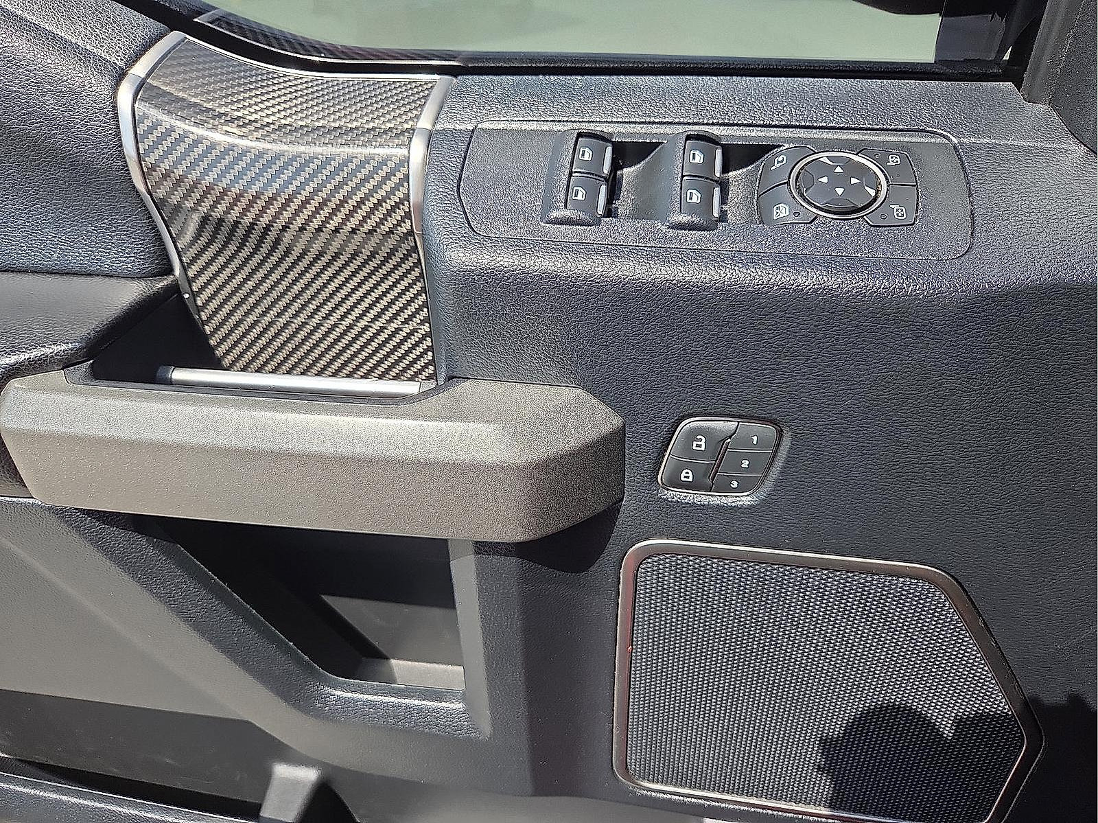 Used 2018 Ford F150 Raptor w/ Equipment Group 802A Luxury AWD/4WD image 25