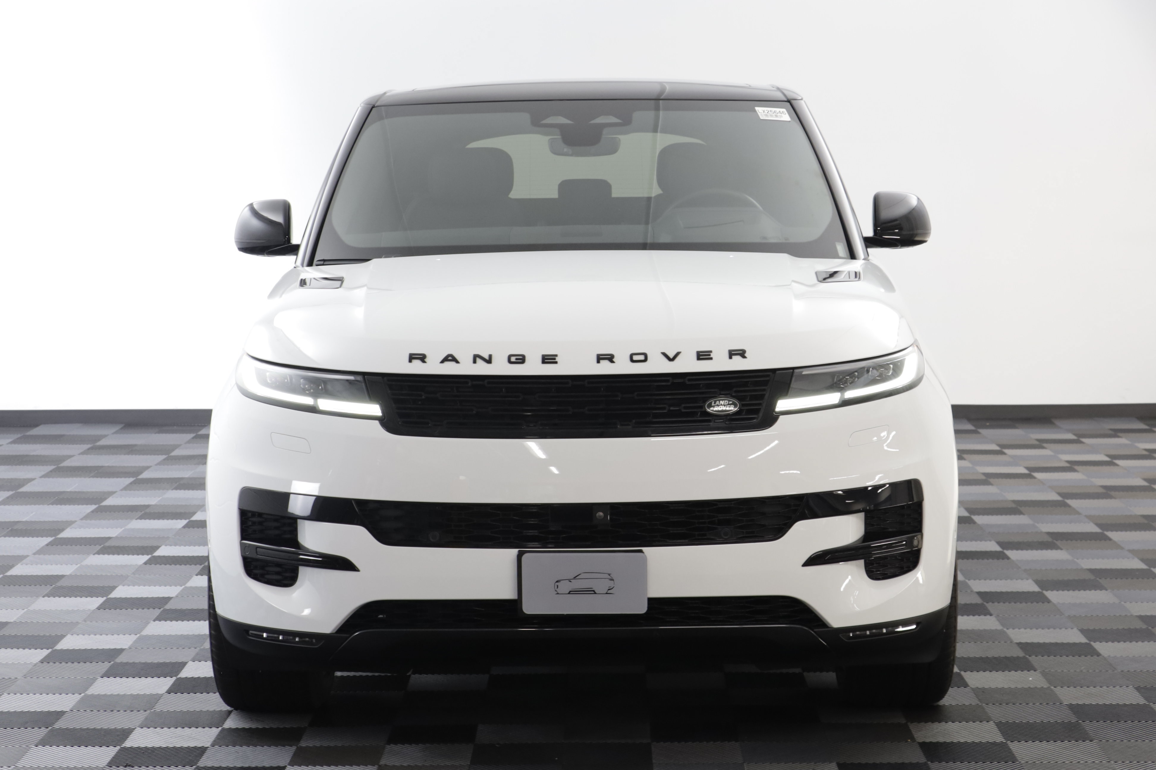 Certified 2025 Land Rover Range Rover Sport SE AWD/4WD image 23