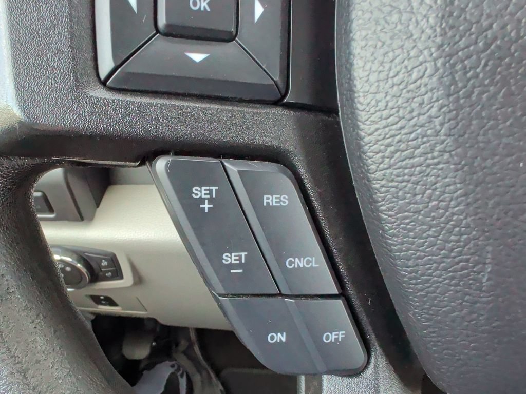 Used 2018 Ford F250 XLT w/ XLT Premium Package AWD/4WD image 27