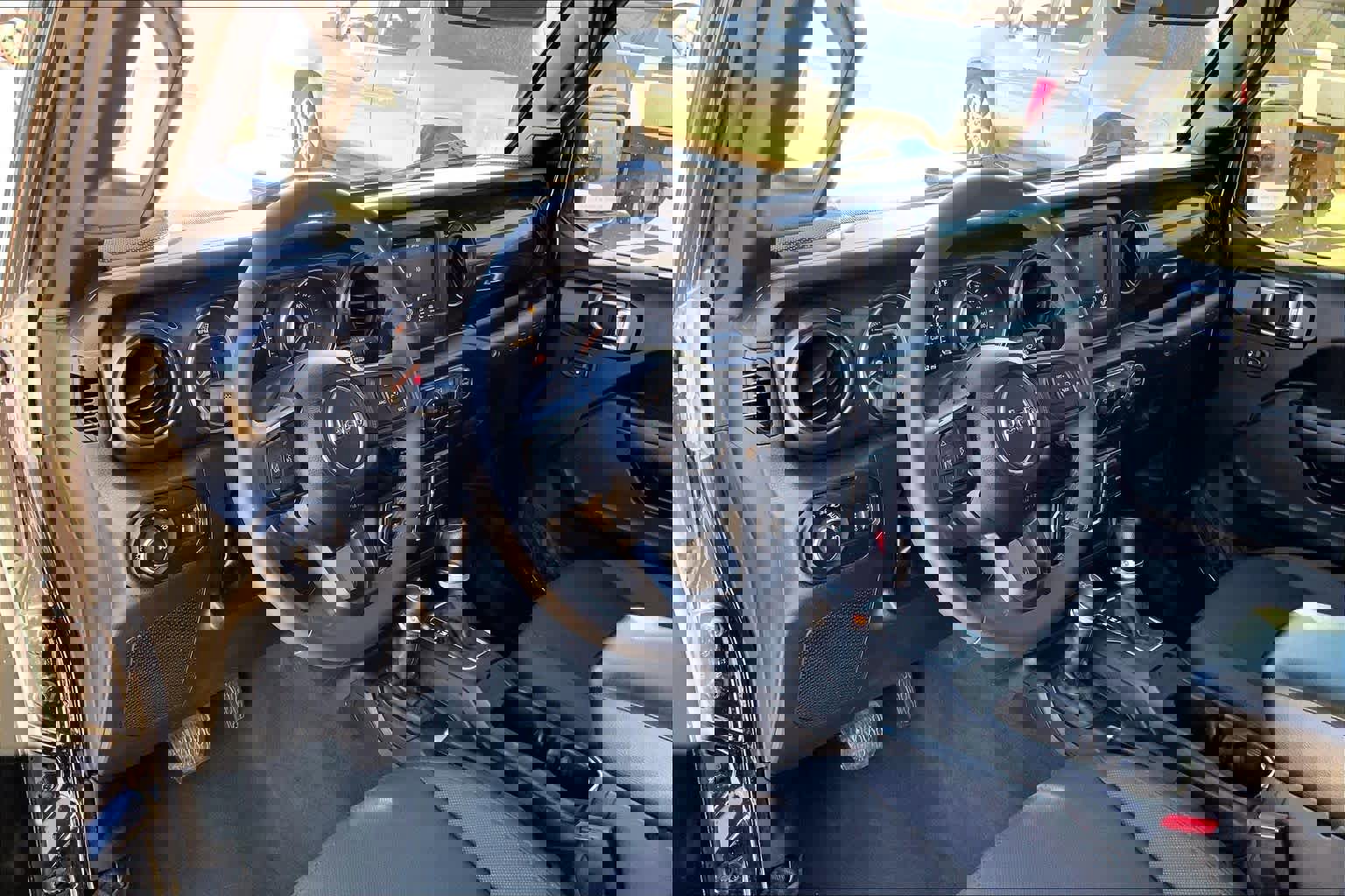 Used 2023 Jeep Wrangler Unlimited Sport image 18