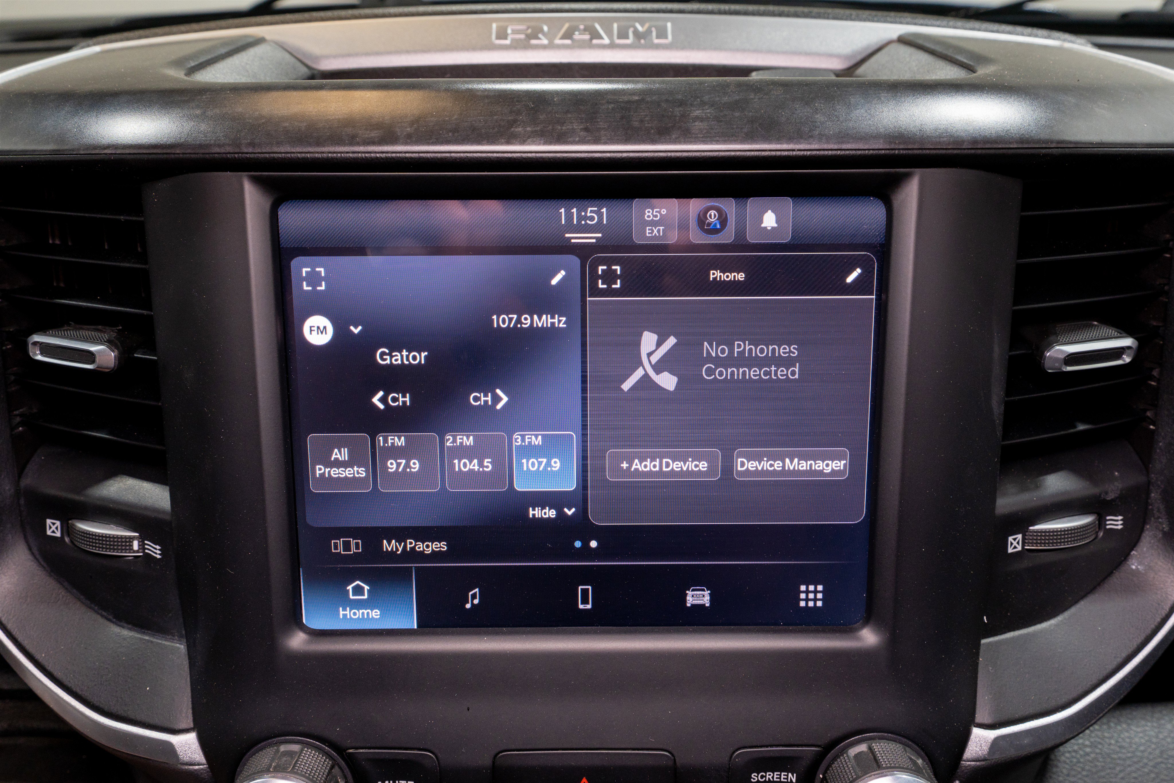 Used 2022 RAM 2500 Big Horn w/ Snow Chief Group AWD/4WD image 16