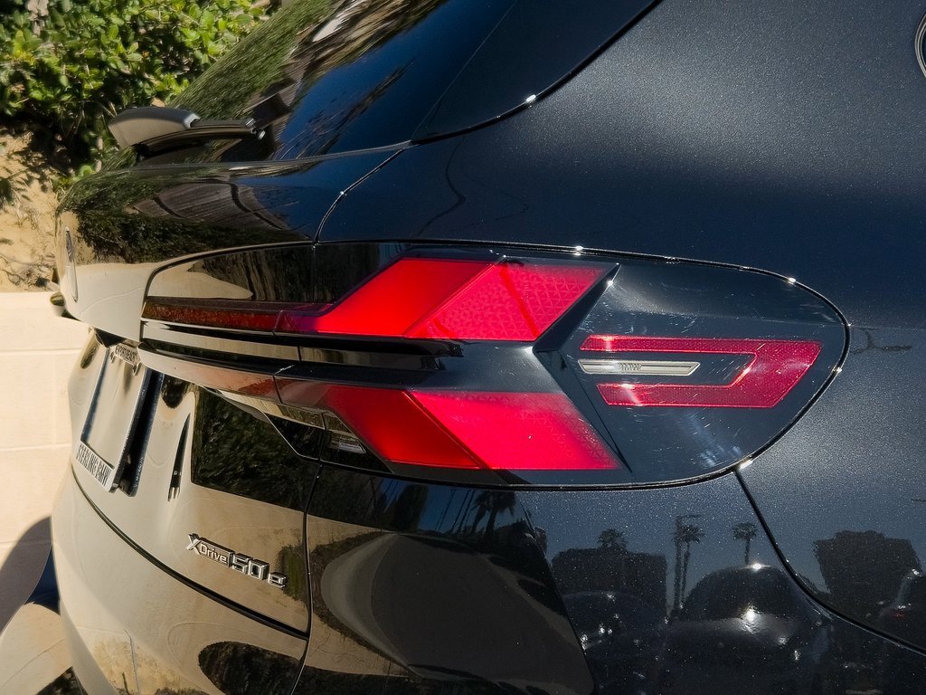 New 2026 BMW X5 xDrive50e w/ M Sport Package image 7
