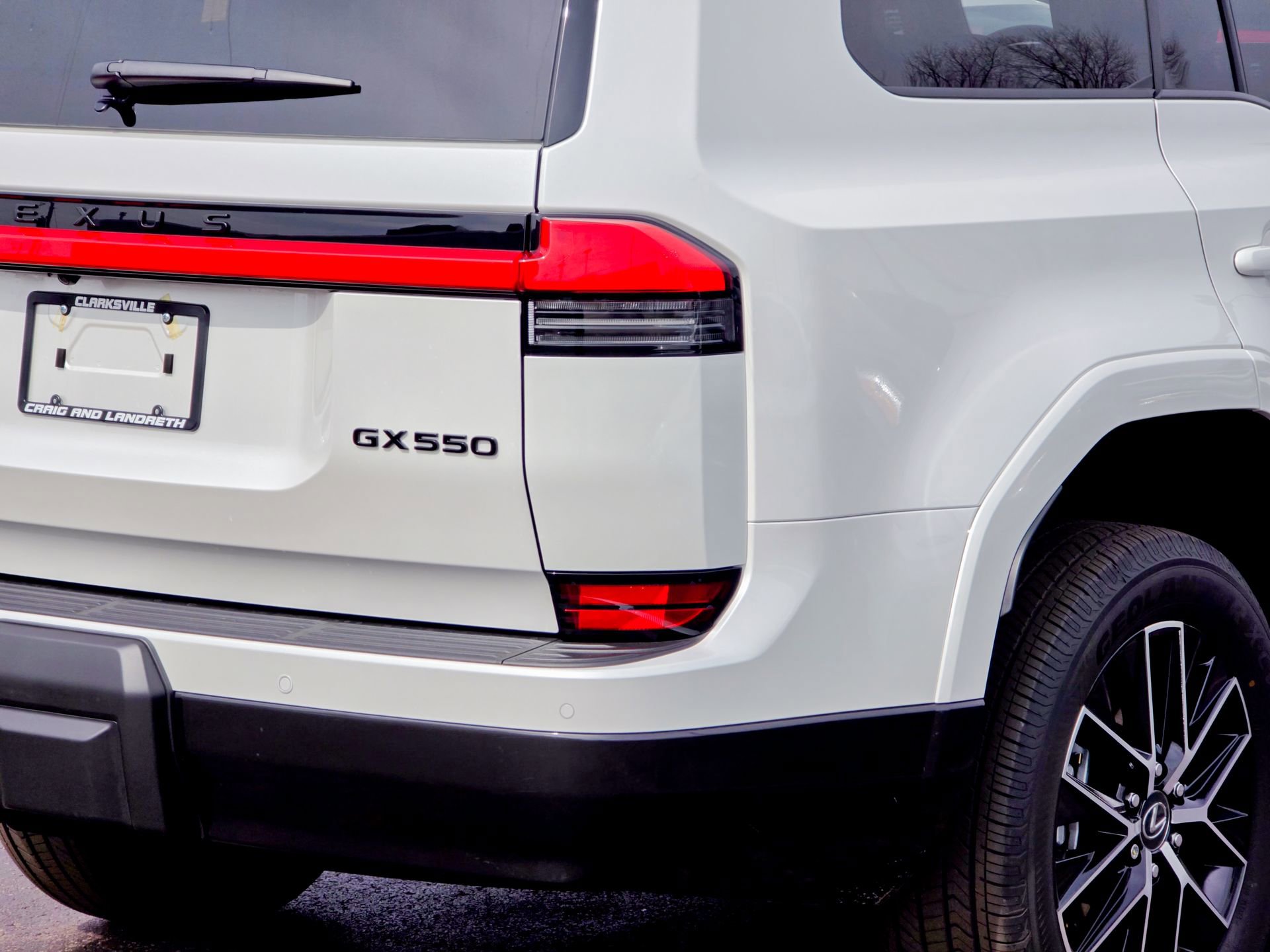 Used 2026 Lexus GX 550 w/ Accessory Package (2T) image 19