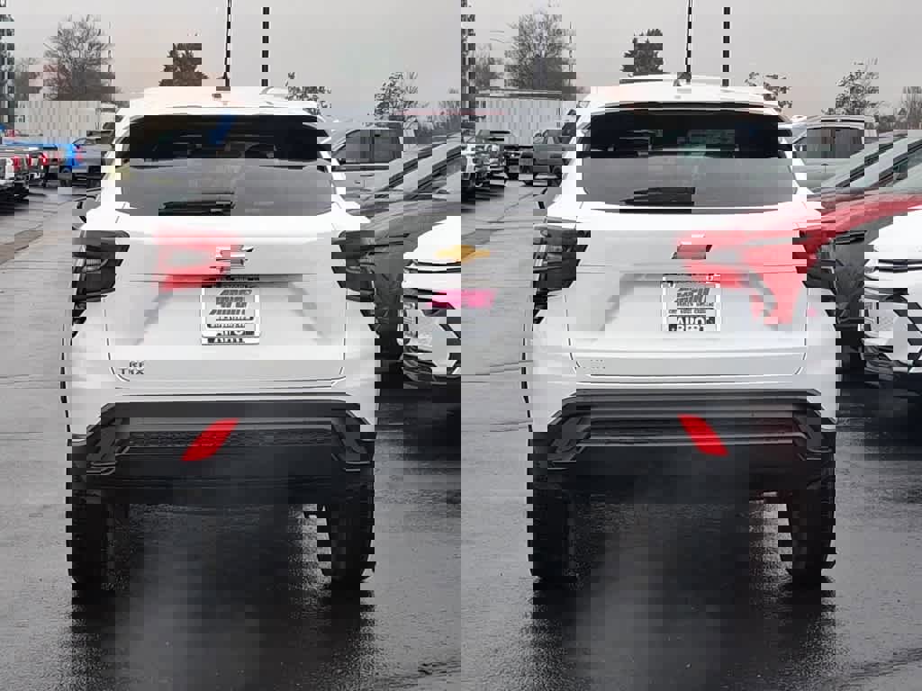 Certified 2025 Chevrolet Trax LS image 5