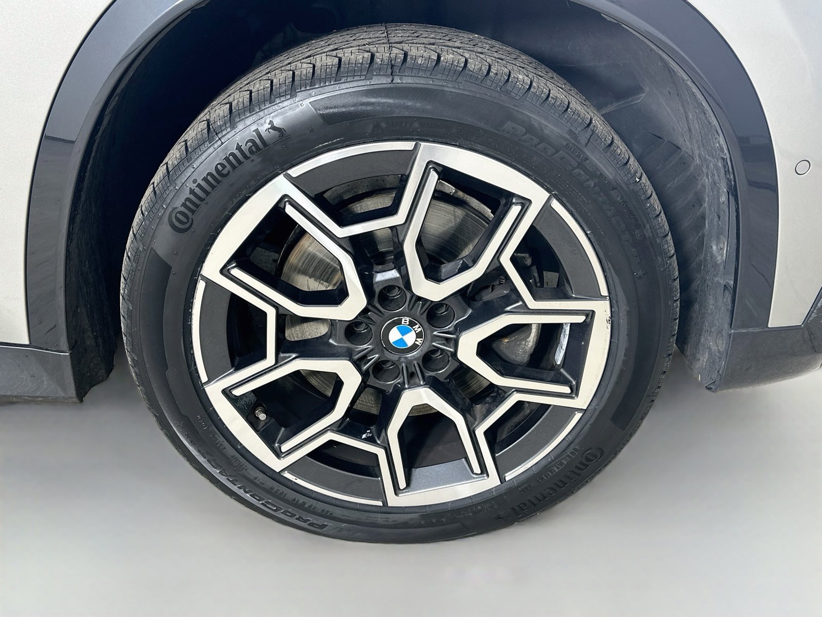 Used 2023 BMW X1 xDrive28i w/ Convenience Package AWD/4WD image 10