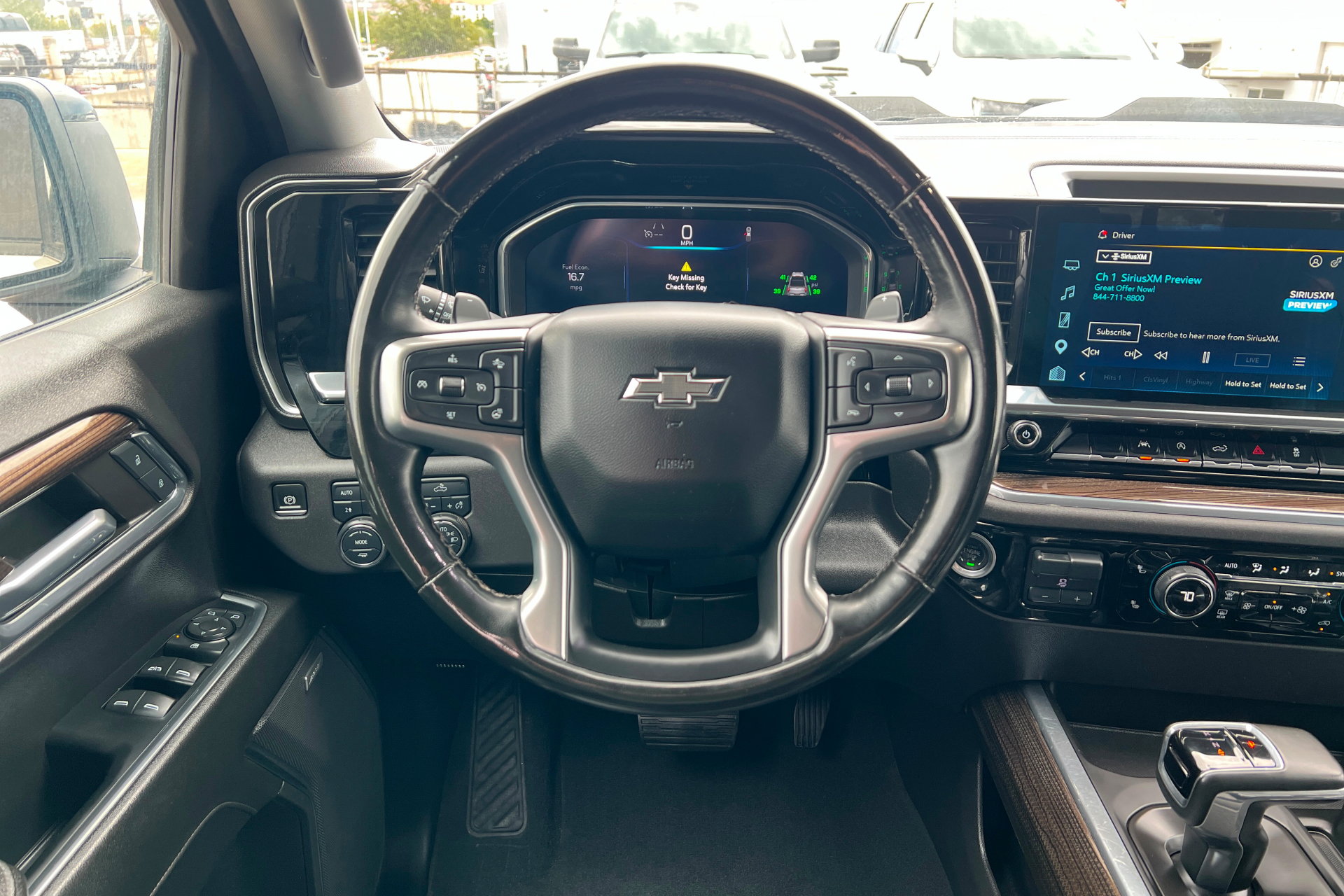 Used 2024 Chevrolet Silverado 1500 LT Trail Boss w/ Convenience Package II AWD/4WD image 13